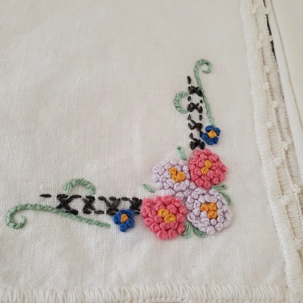 Vintage Hand Embroidered Linen Napkins and Runner Set Floral Lace Trim 7pc